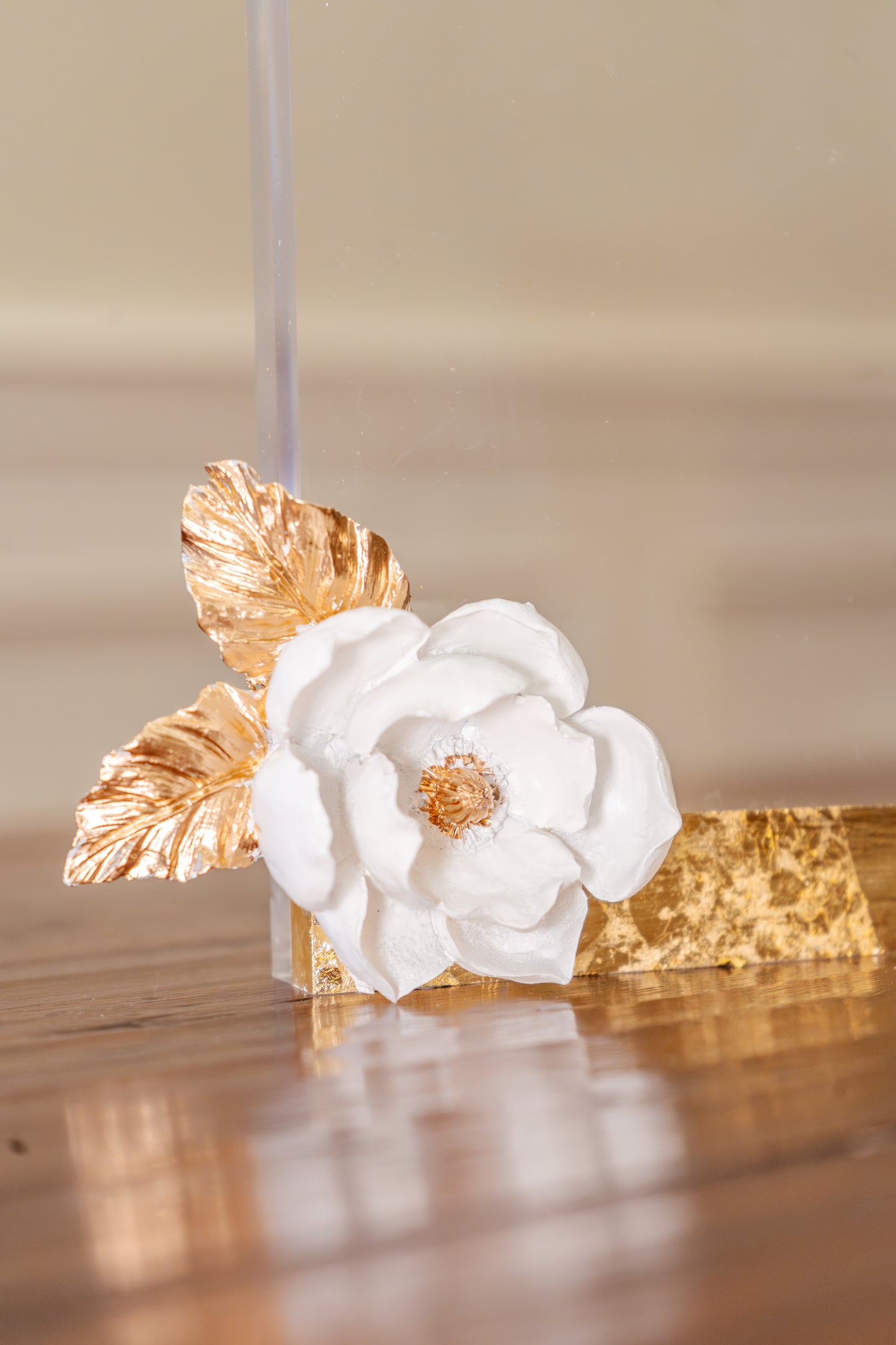 Magnolia acrylic frame (Large)