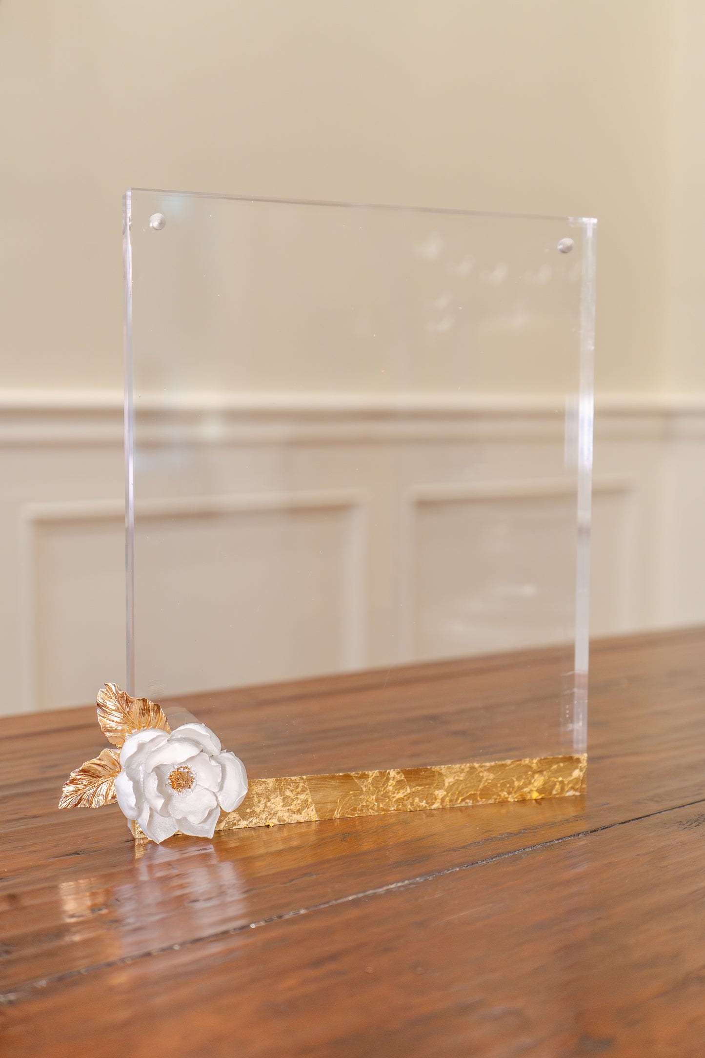 Magnolia acrylic frame (Large)